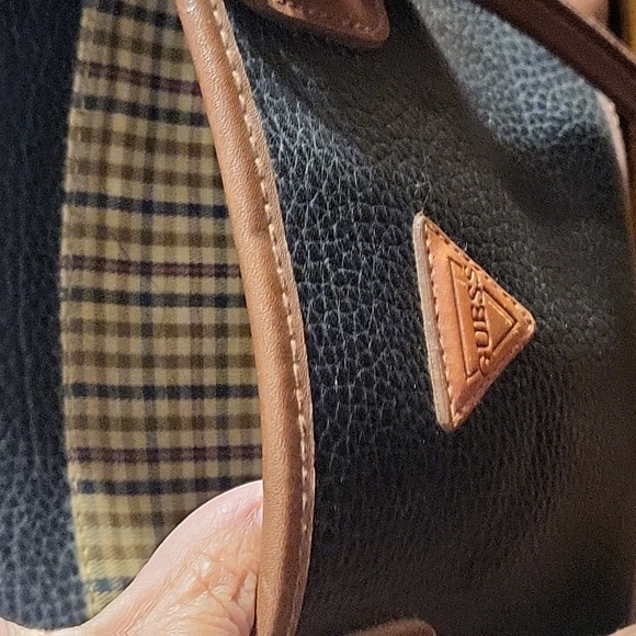 Vintage Black Pebble Leather Guess Purse - Picture 4 of 9